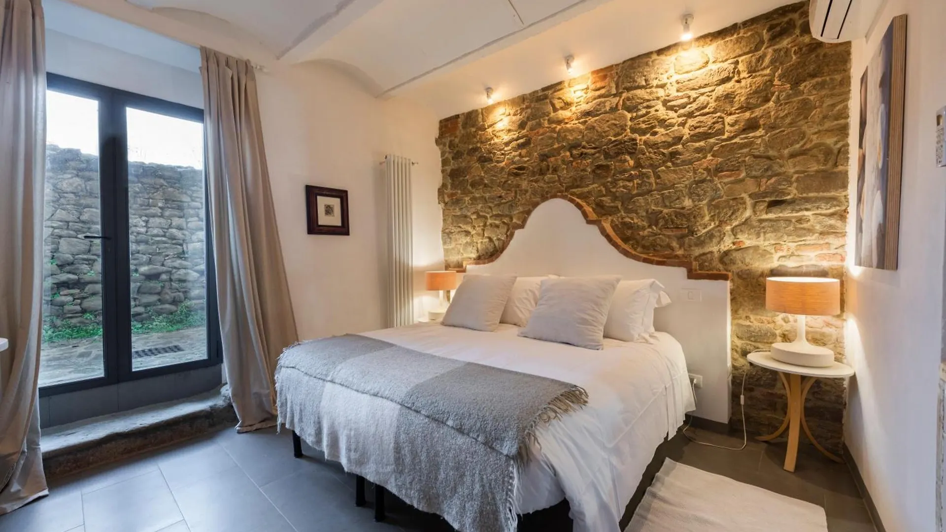 Medieval Cottage Monte San Savino Apartment
